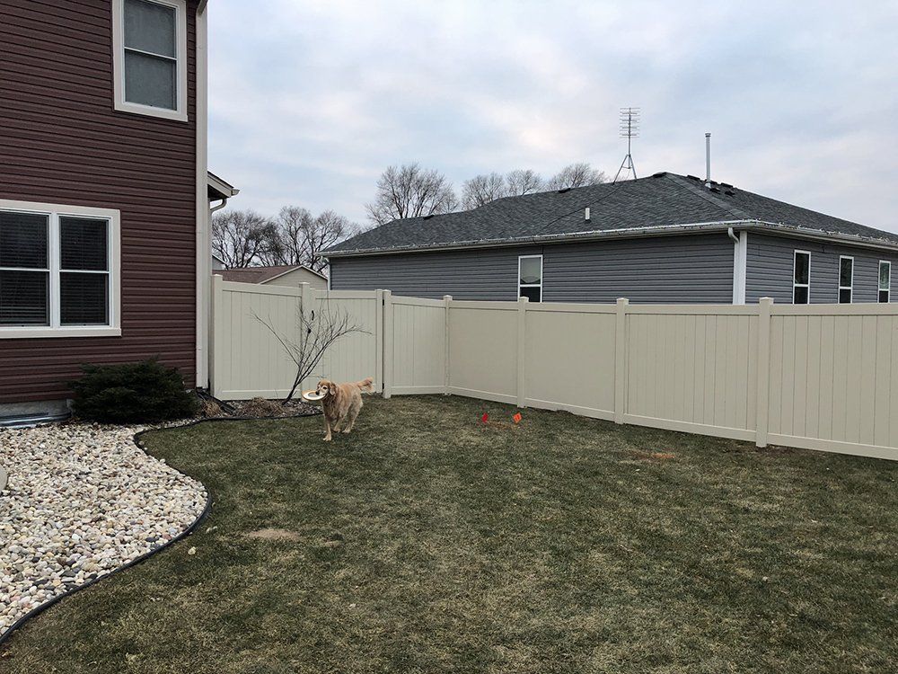 Vinyl Fencing