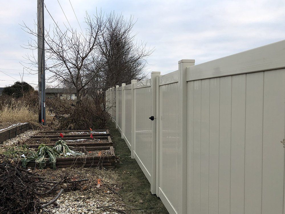 Vinyl Fencing