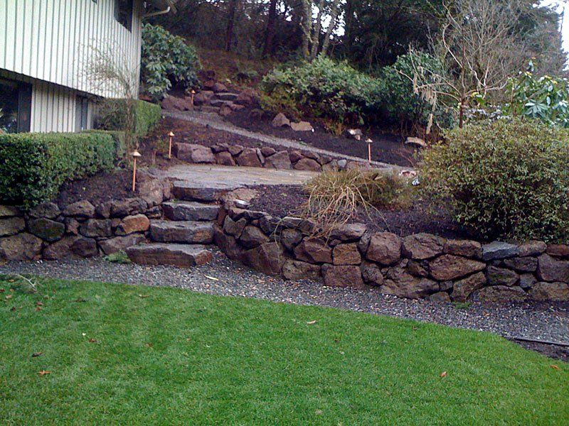 Decorative & retaining wall installation