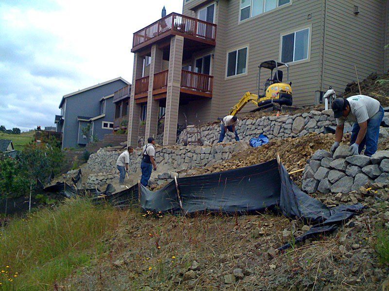 Decorative & retaining wall installation