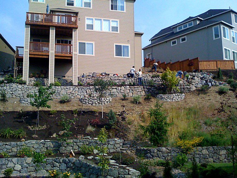 Decorative & retaining wall installation
