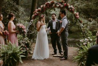 Wedding flower arch
