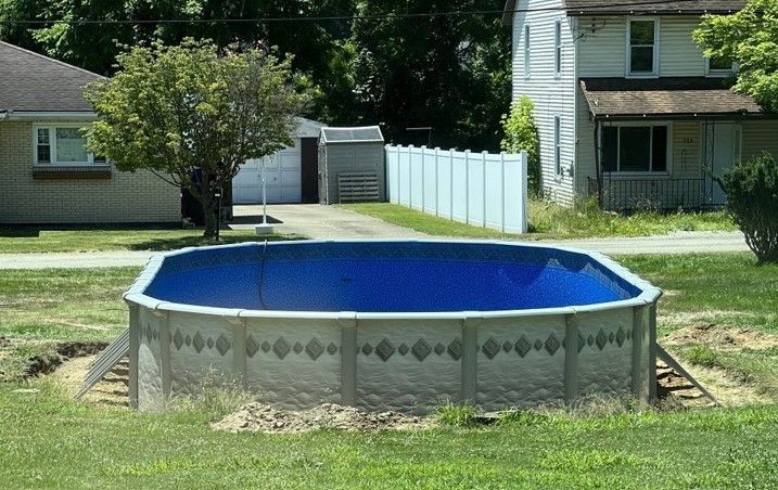 round pool on the backyard