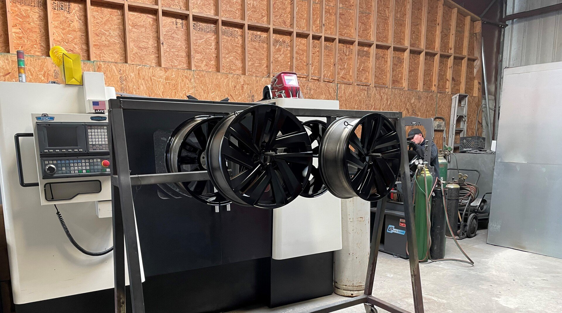 Powder coating wheel