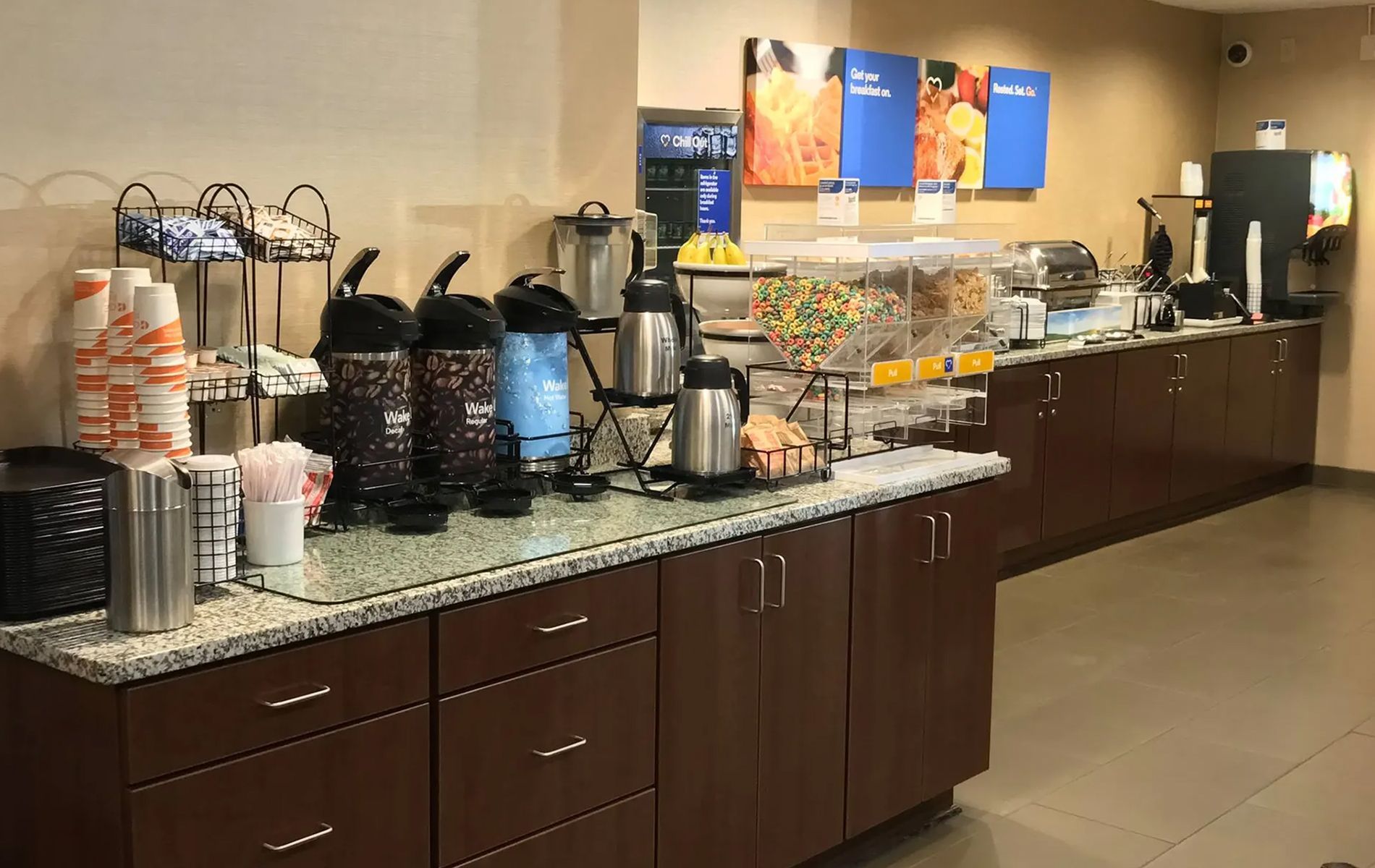 Giles Hotel Inn & Suites