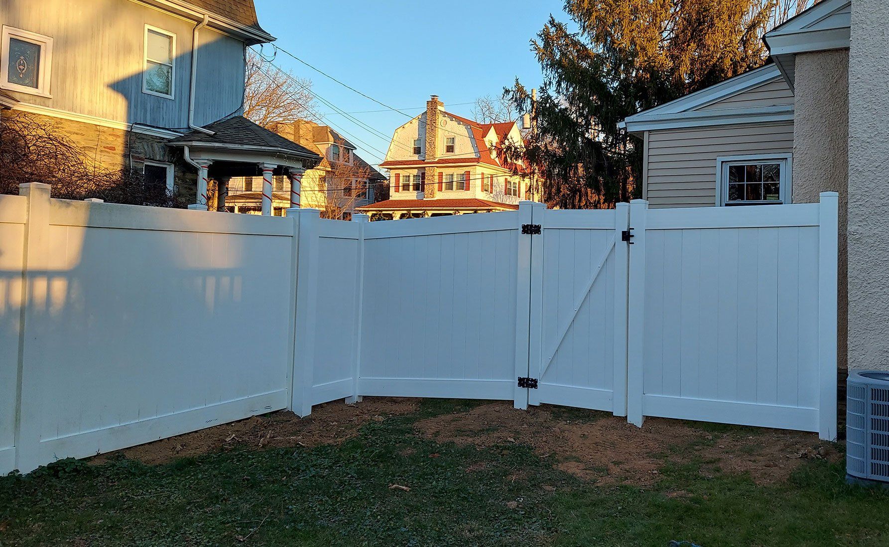 Vinyl fence