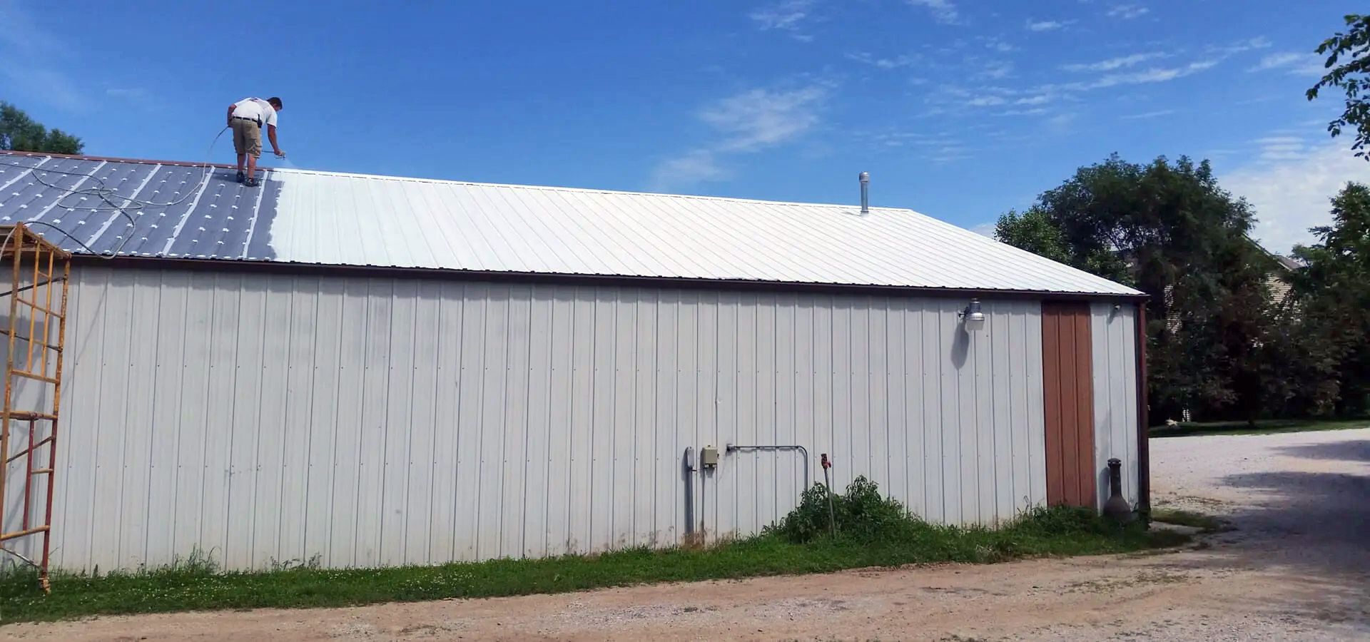 Steel Building Spray Foam Insulation | Omaha & Lincoln, NE