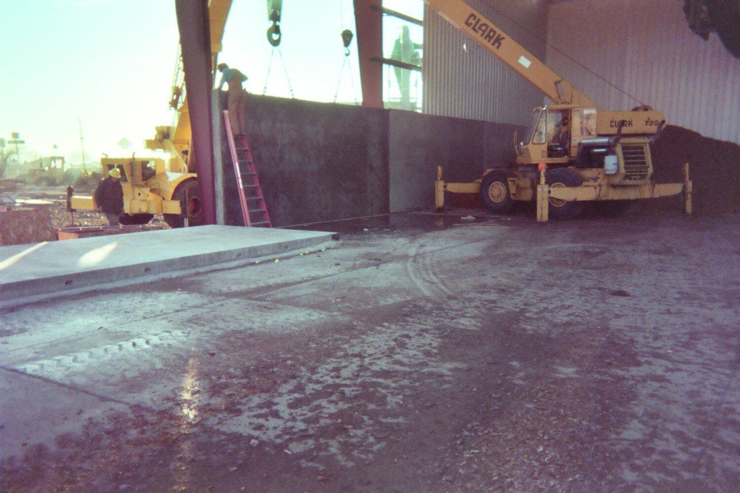 crane steel building