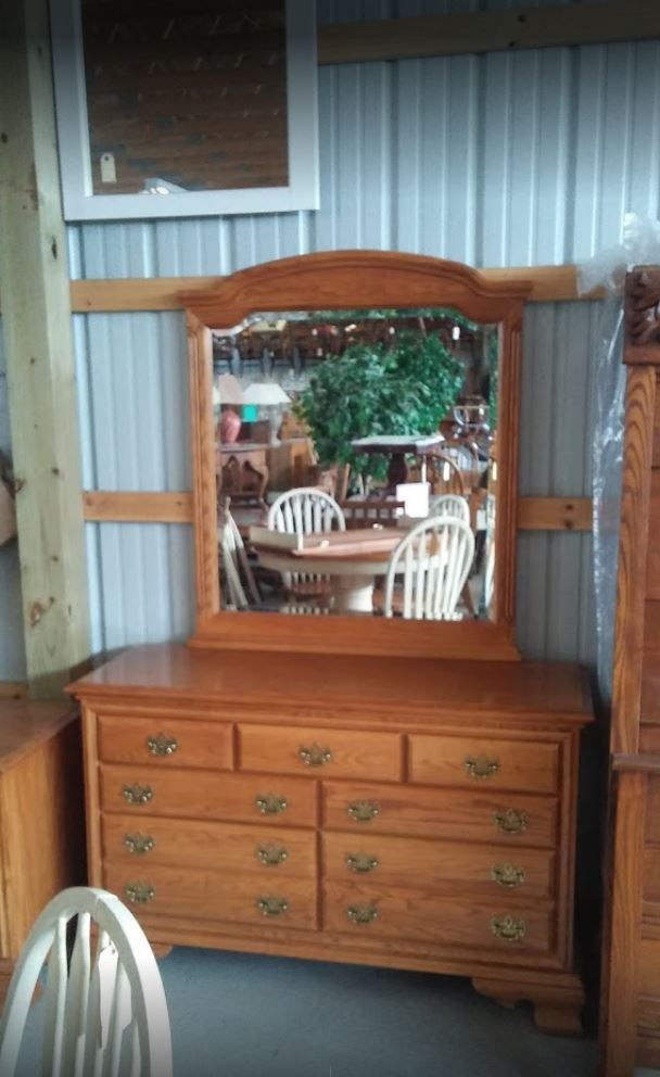 Daval's Used Furniture & Antiques Photo Gallery Hastings MI