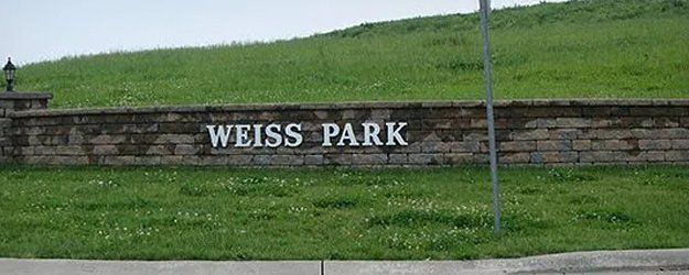 Weiss Park Home Community signage