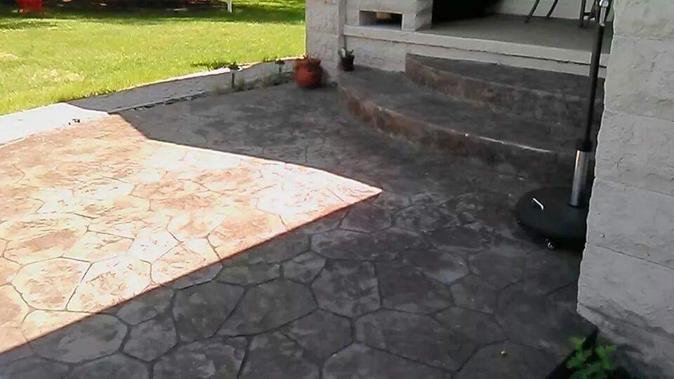 decorative-concrete-patio