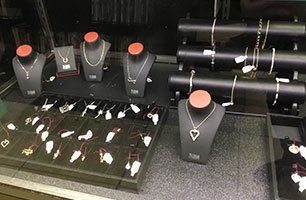 Gorgeous jewelries