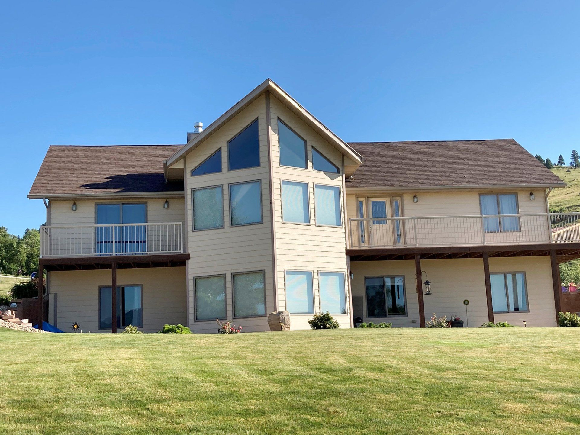 Residential roofing contractor