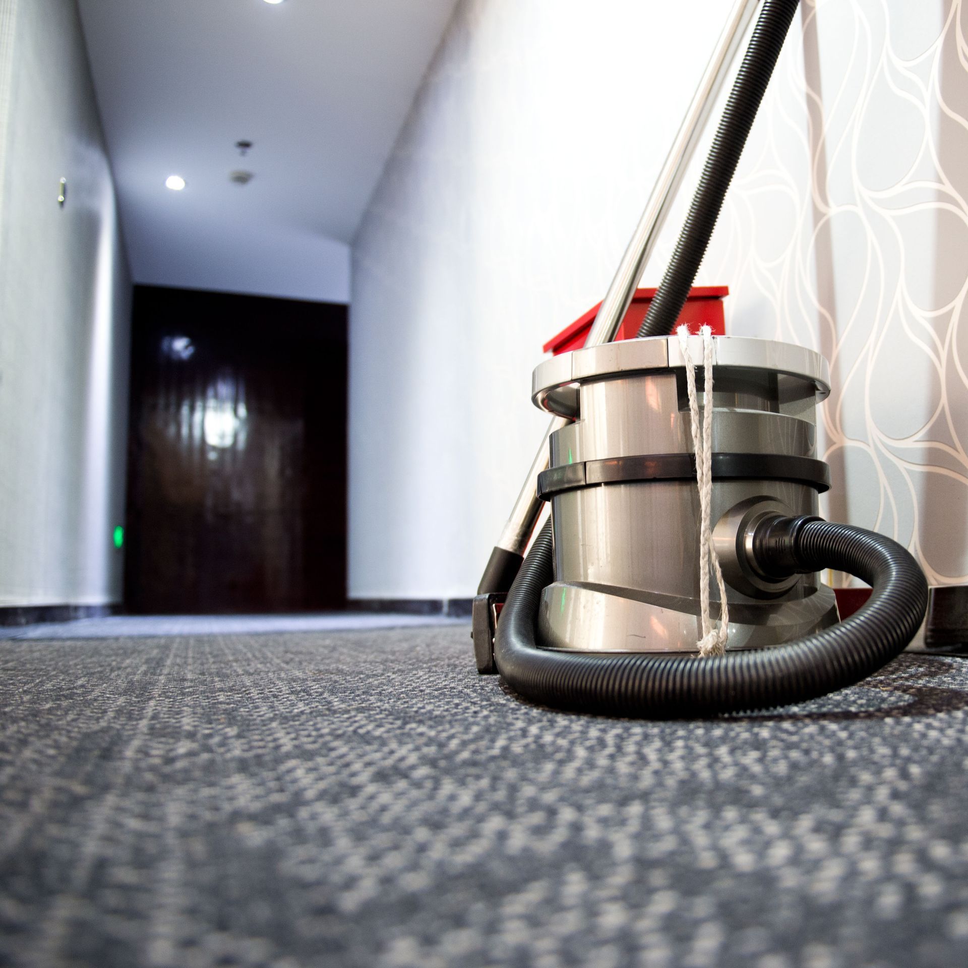 commercial carpet cleaning
