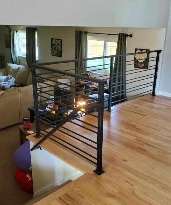 Horizontal Railing