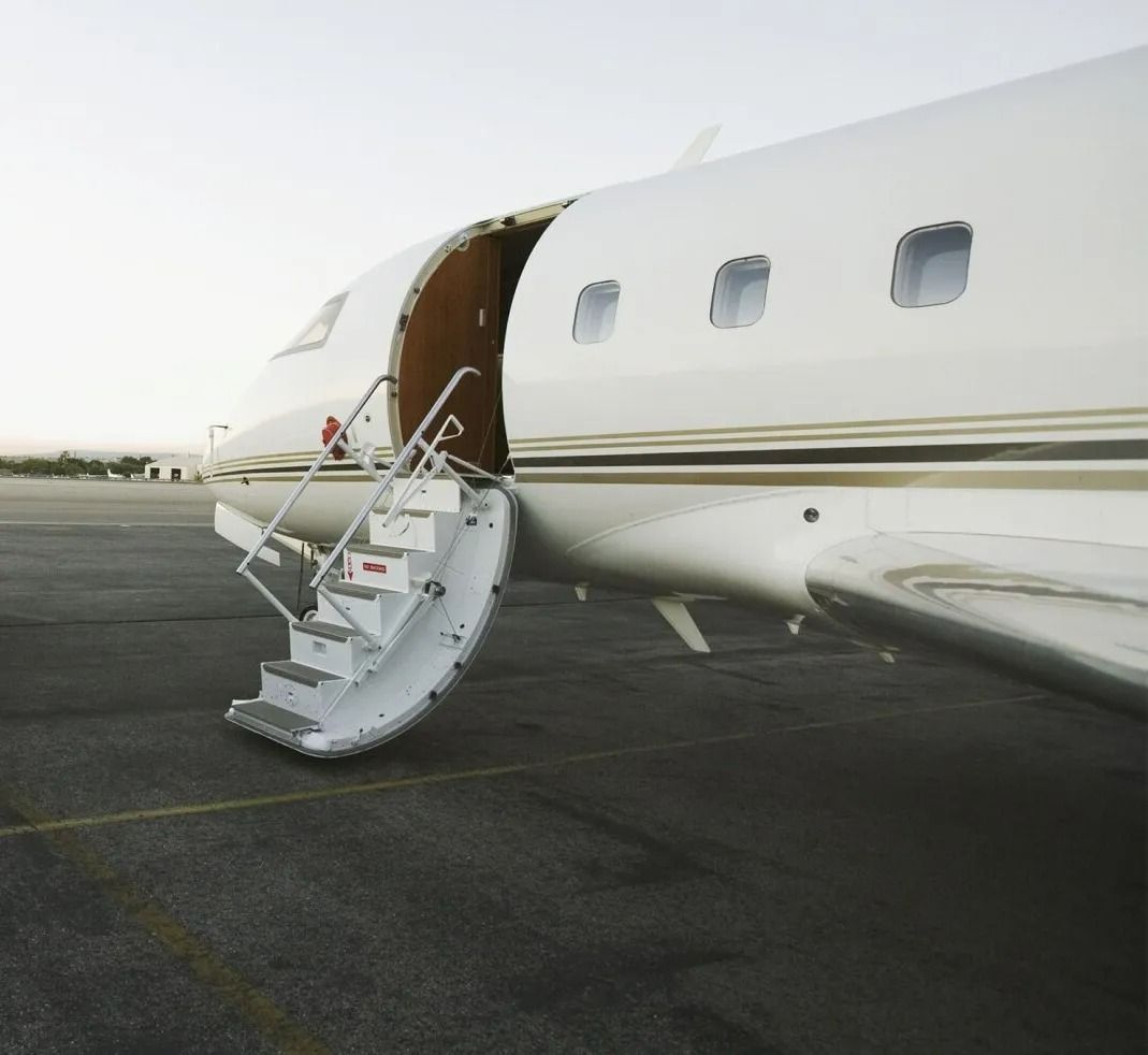 Nicoll's Limousine & Shuttle Service