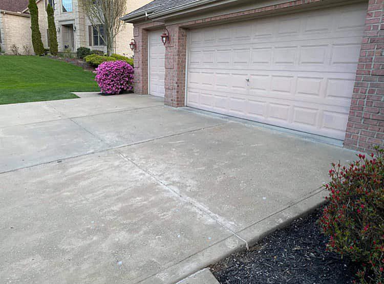 Concrete caulking