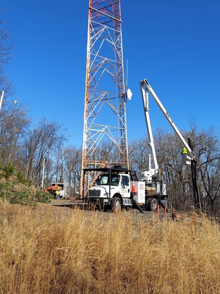 Bucket truck service