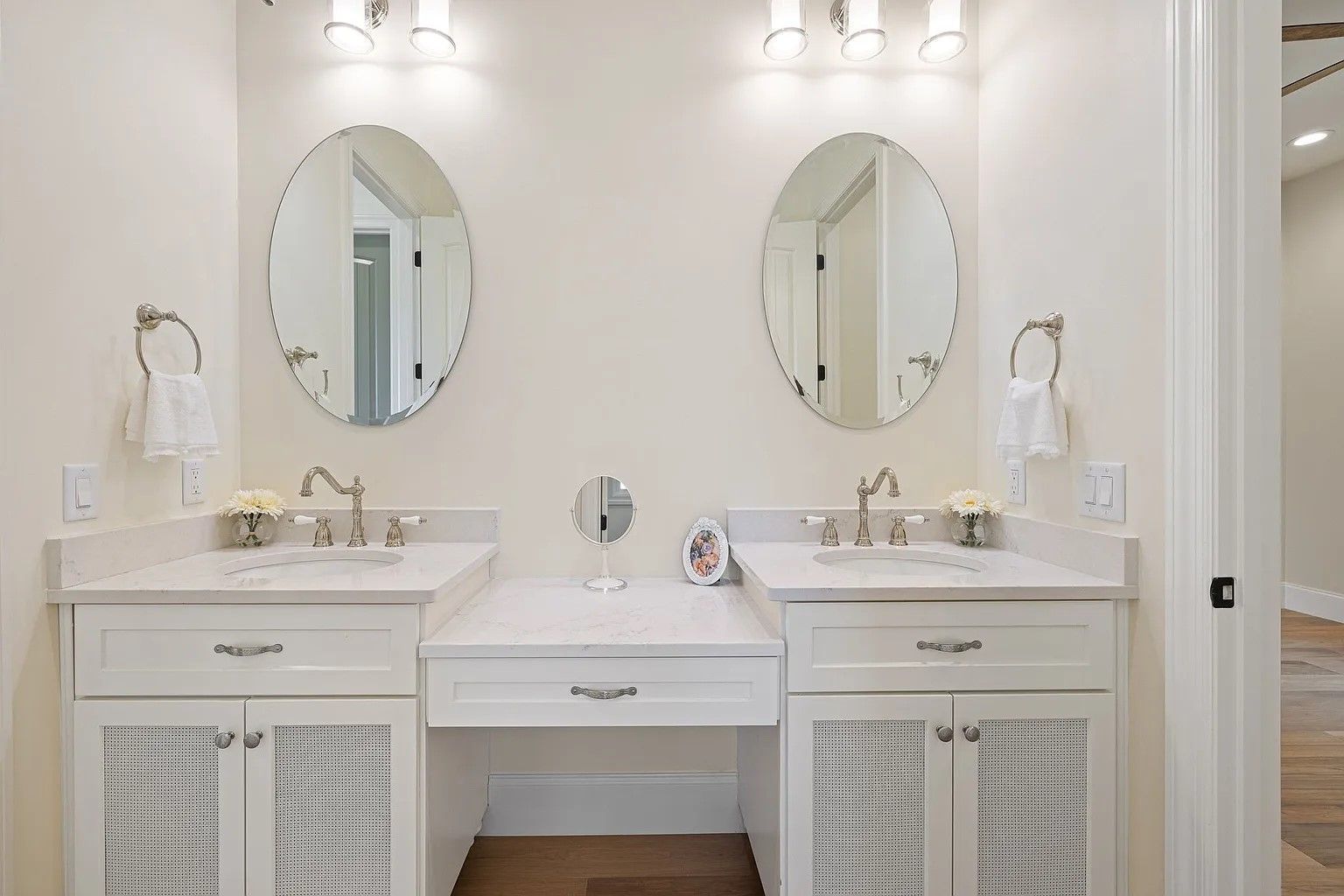 Bathroom cabinets