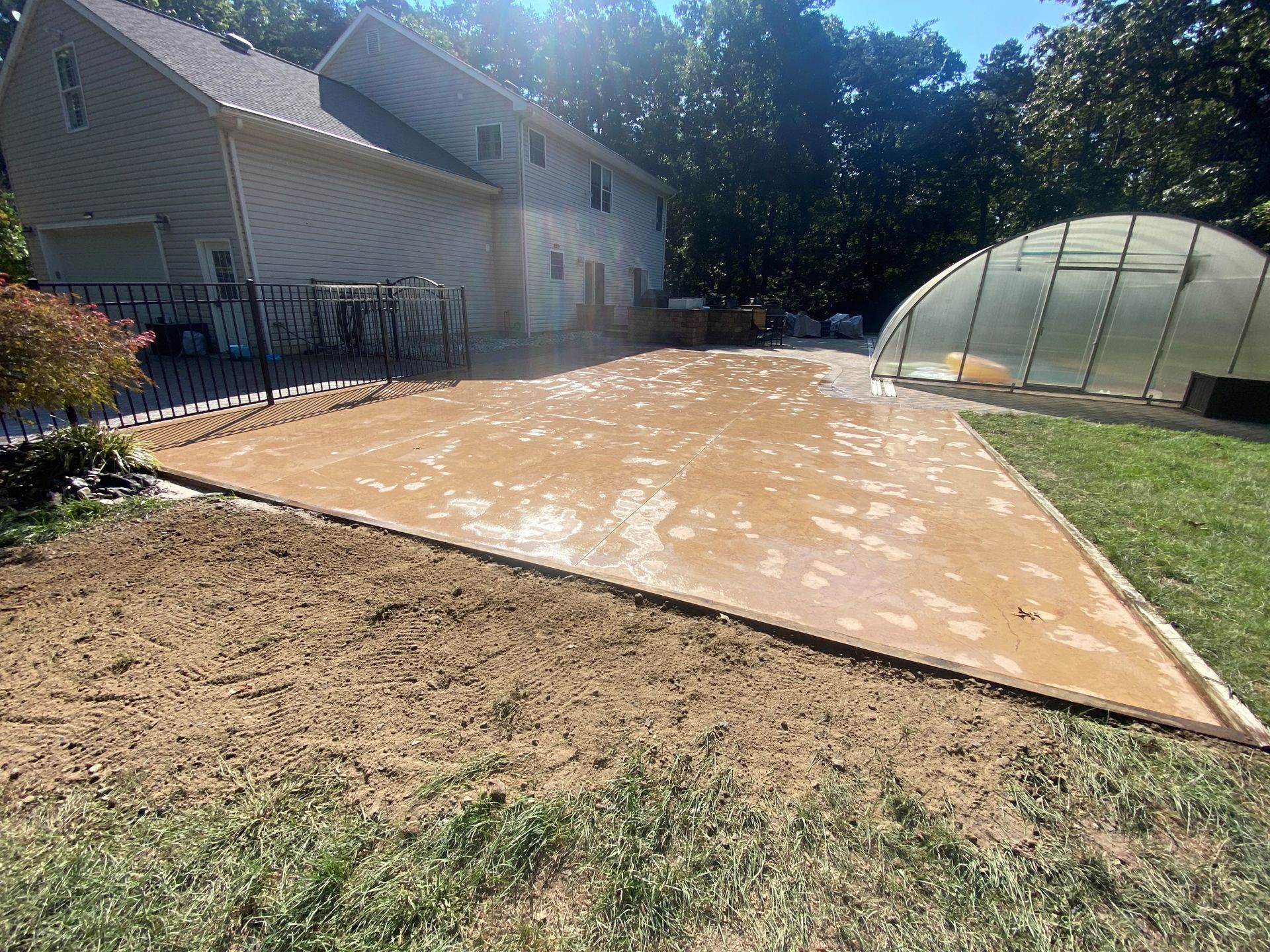 Concrete-Brown-Driveway