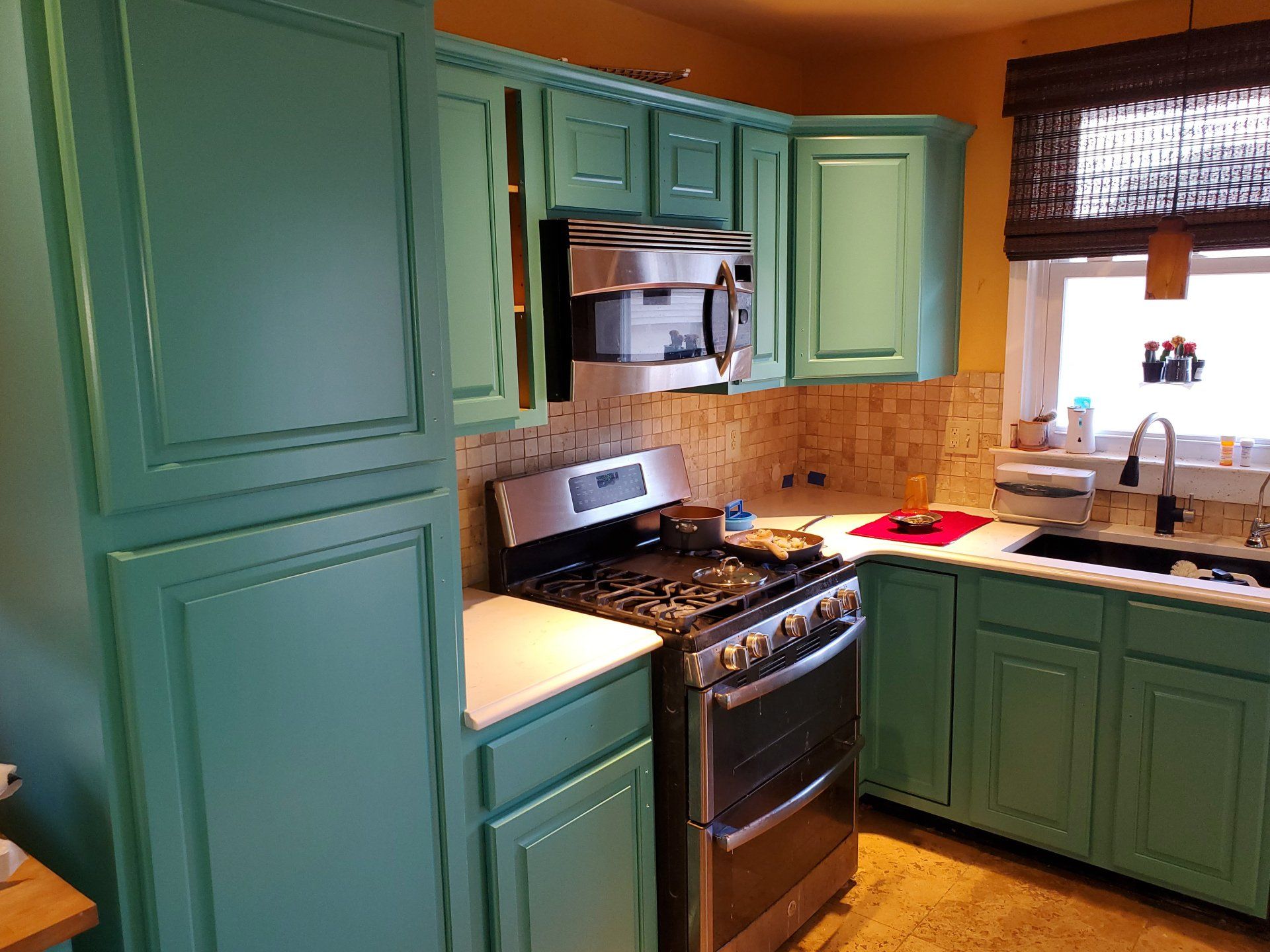 Cabinet refinishing services
