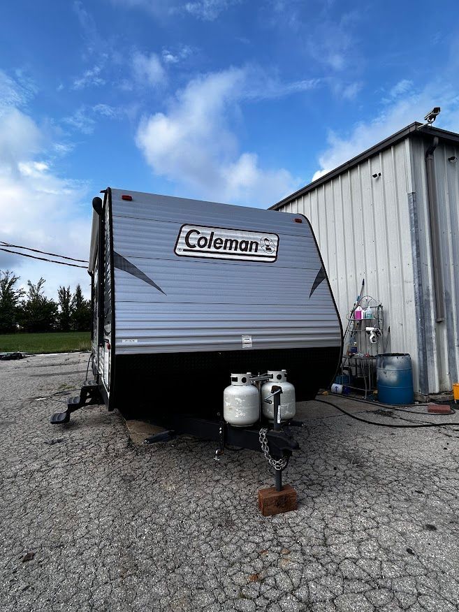 Jay's RV RV Roof Repair Warrenton, MO