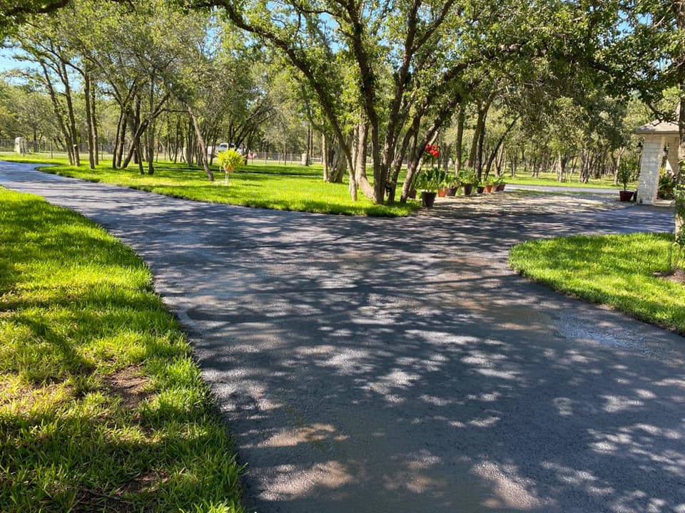 Sealcoating and dust control services