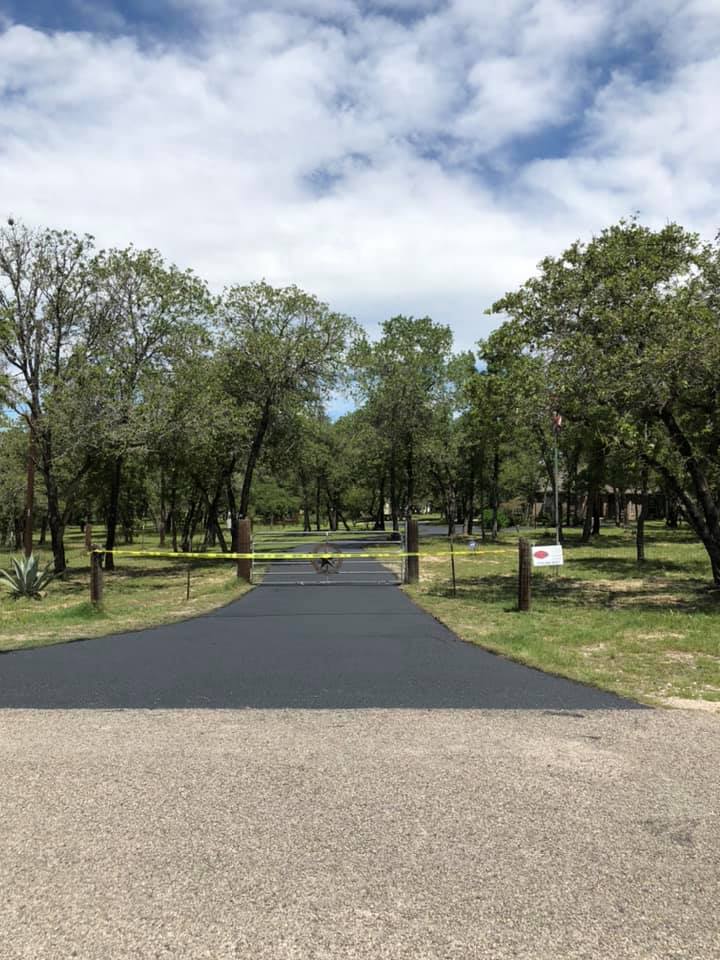 Sealcoating and dust control services