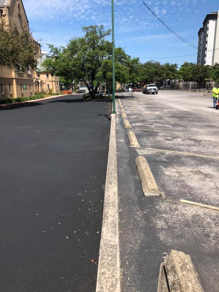 Sealcoating and dust control services