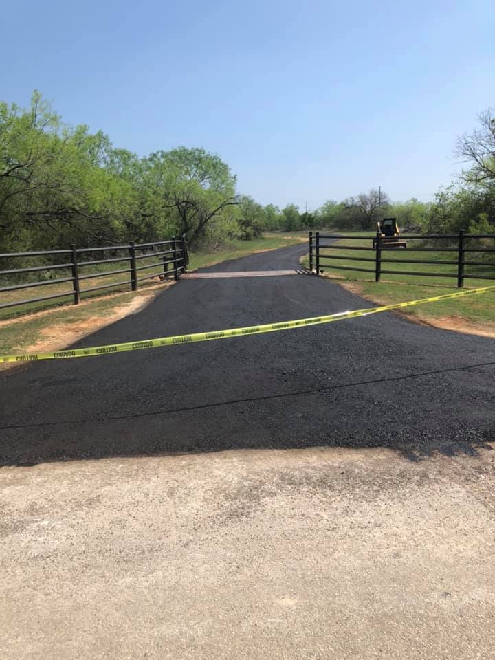 Sealcoating and dust control services