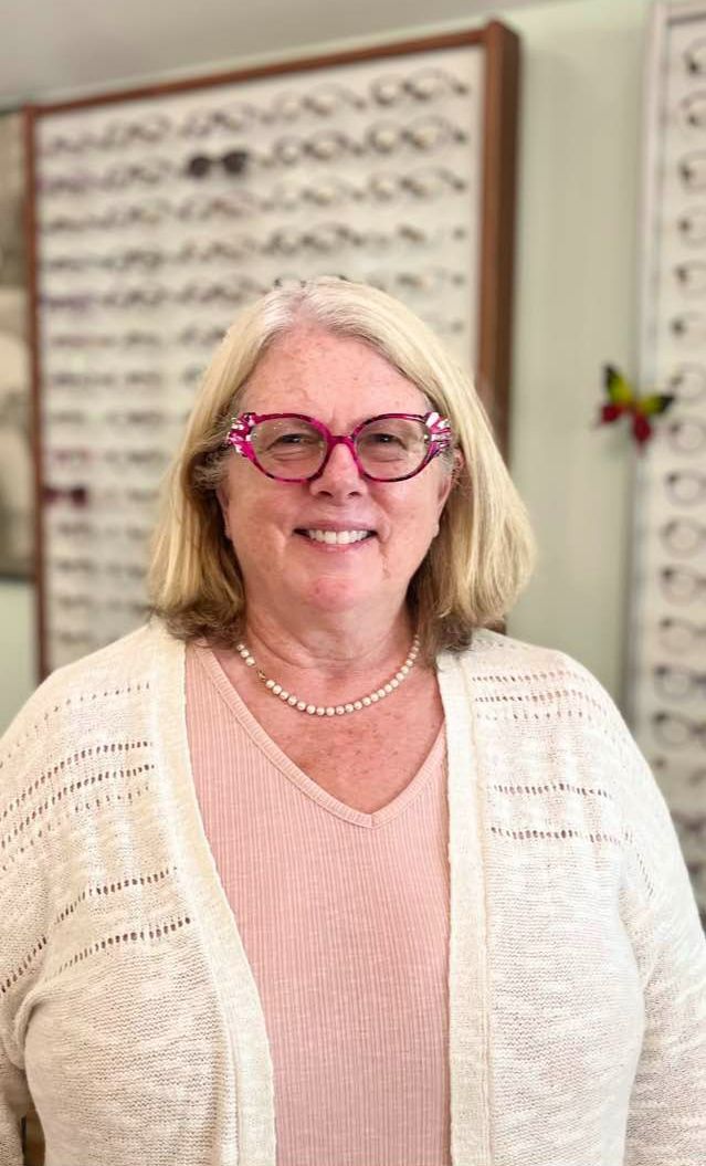 Woman wearing eyeglasses