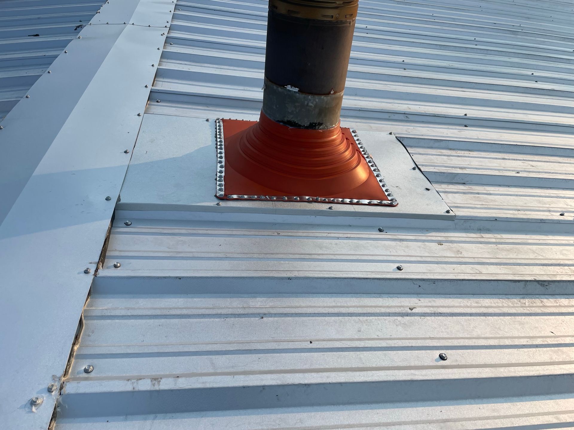 Commercial roof air vent