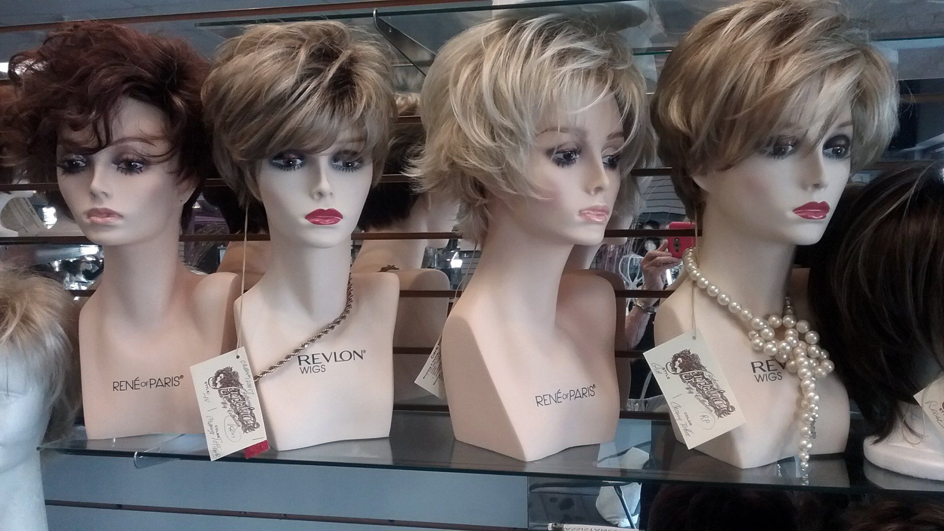 Stylish short wigs