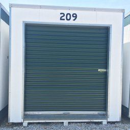 Portable storage container