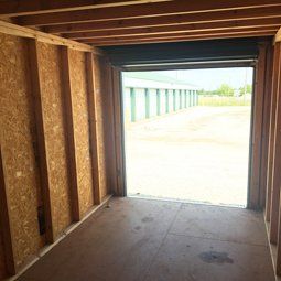 Portable storage container inside view