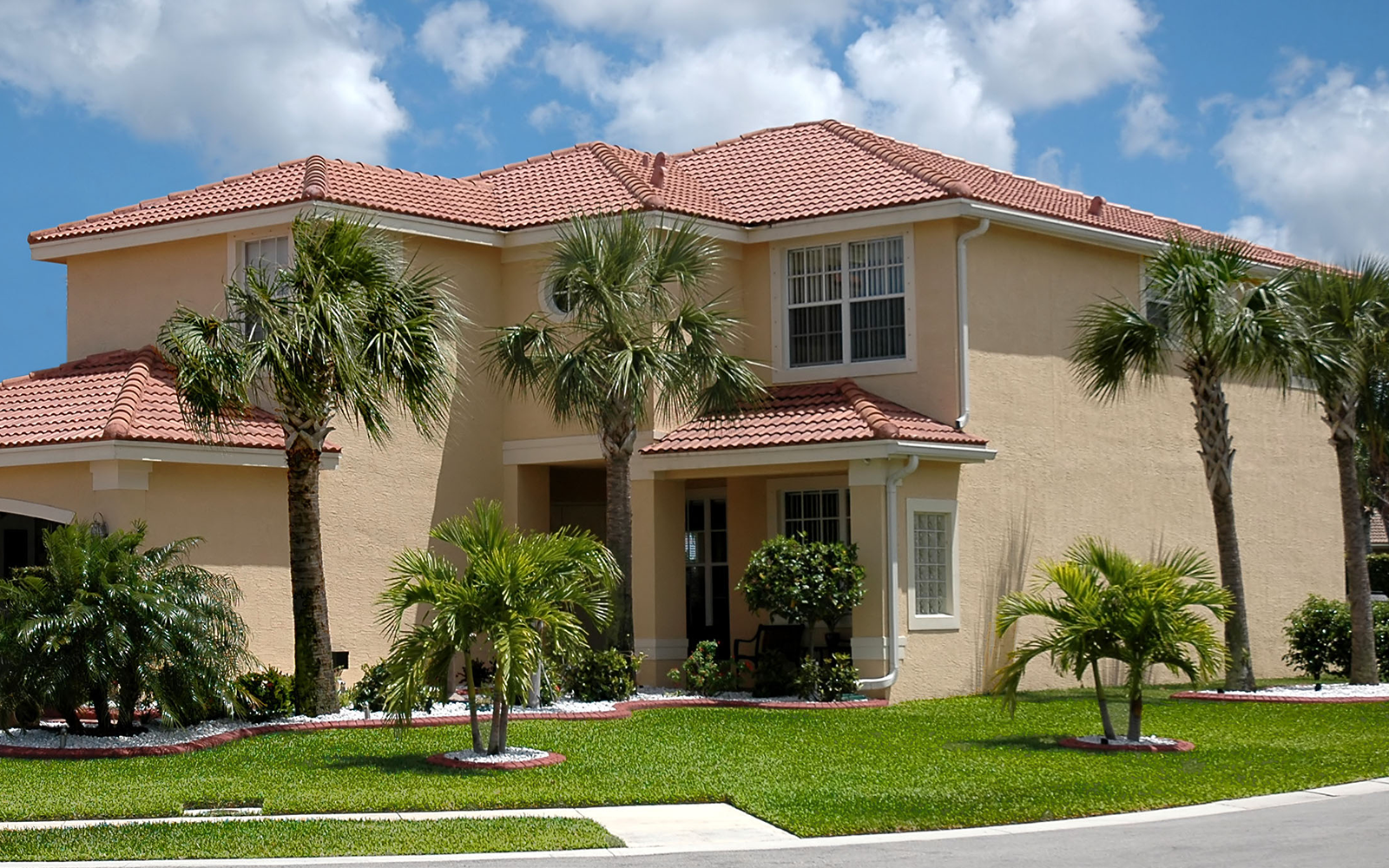 lawn fertilizing company sarasota fl