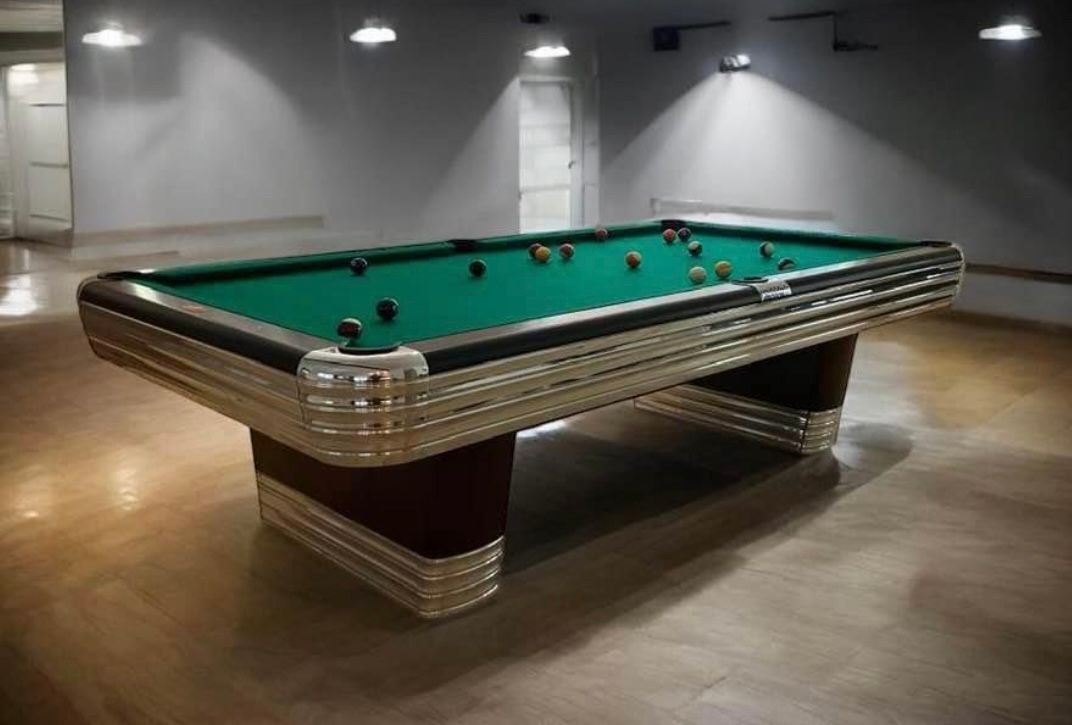 9’ Brunswick Centennial in gray room