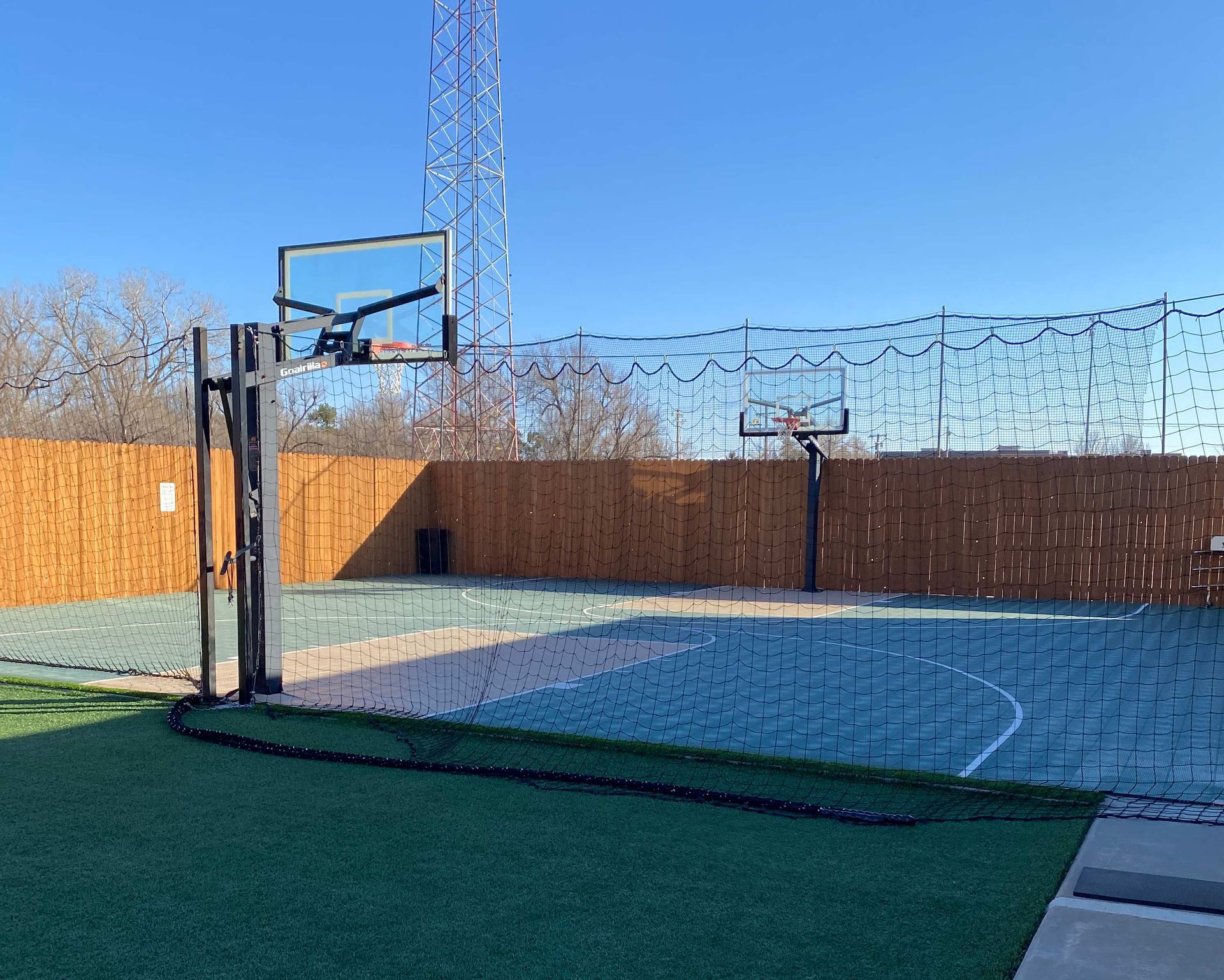 Outdoor sport court