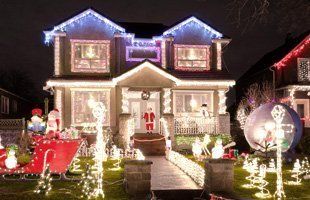 Exterior Holiday Decorations | Port Chester, NY | Coperine Landscaping | 914-403-3885