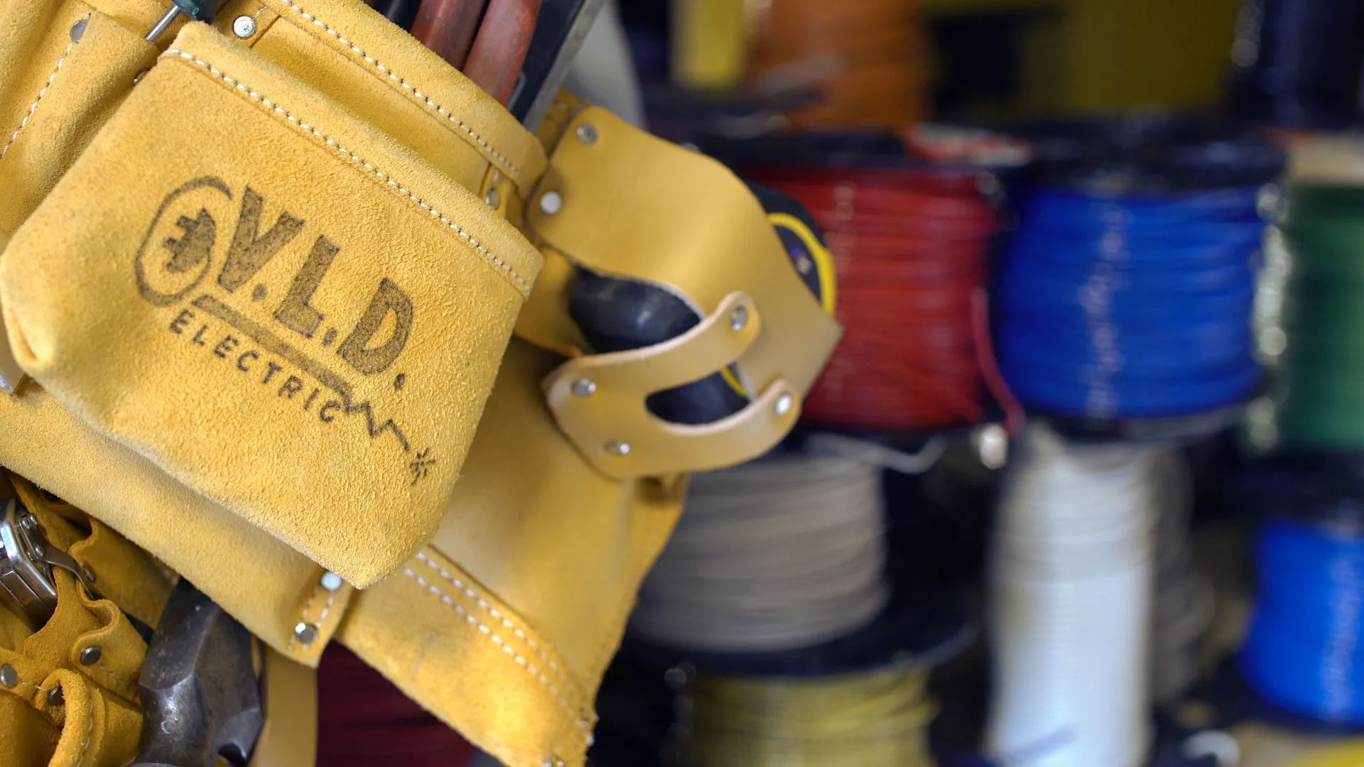 Yellow leather tool belt, 