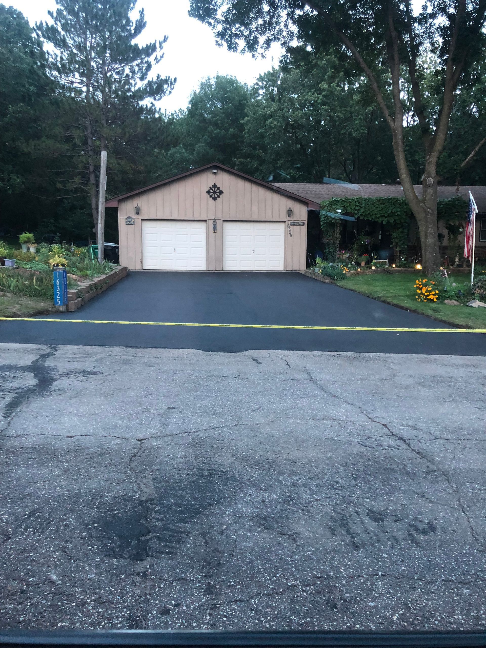 Driveway asphalt paving repair