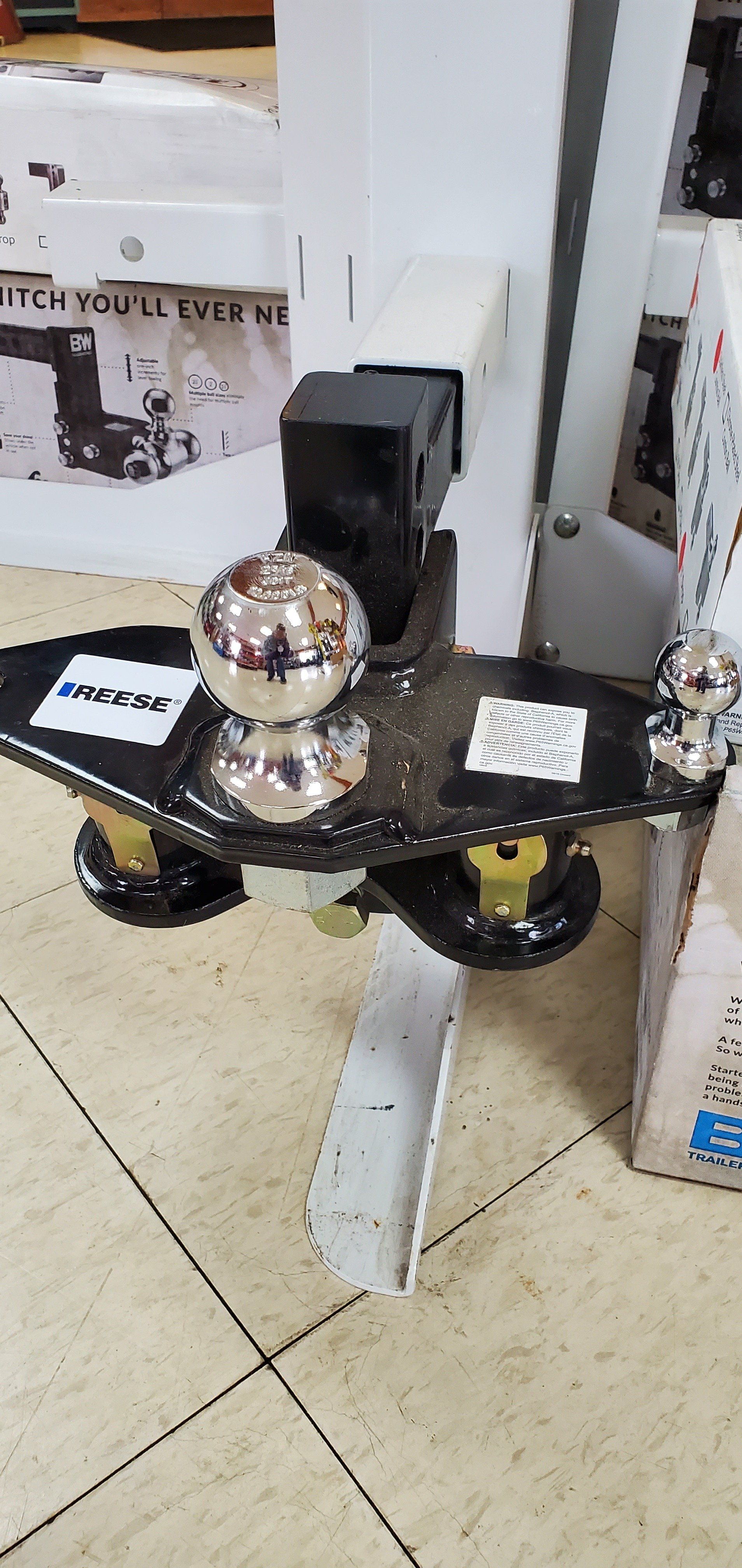 Howlands Trailers & Truck Accessories shop