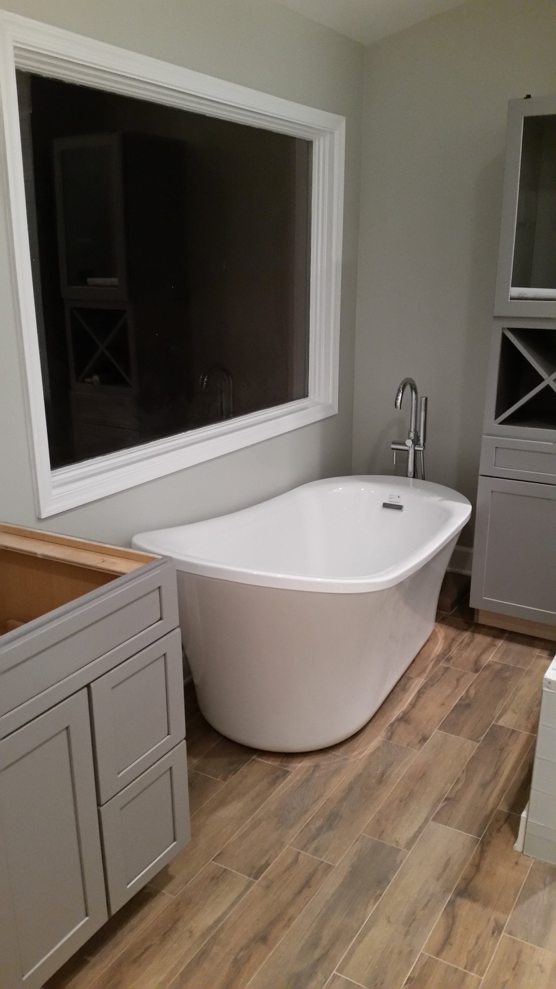 Newly installed bathtub