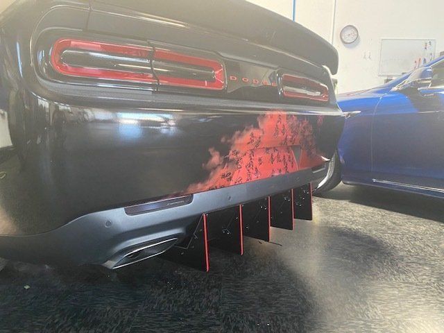 Auto customizing services