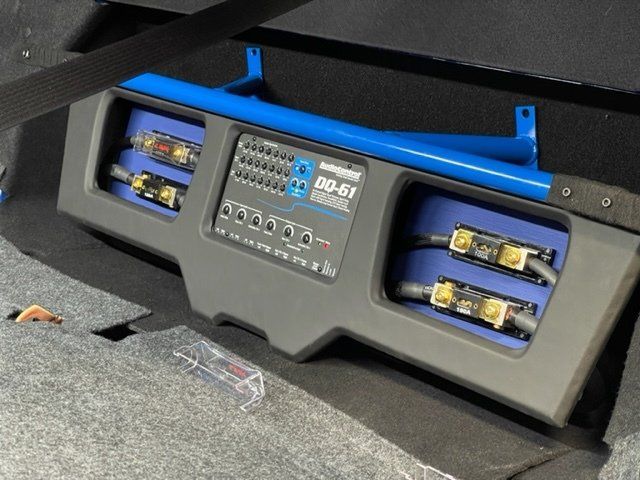 Custom stereo services