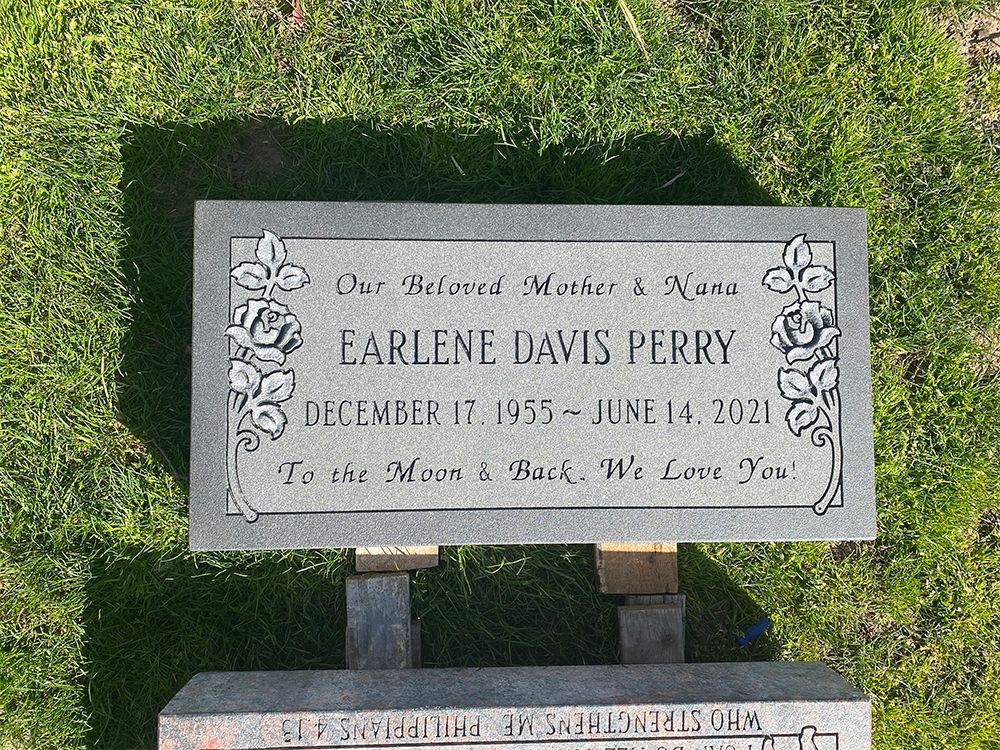 Earlene Davis Perry flat-style monument with flower design