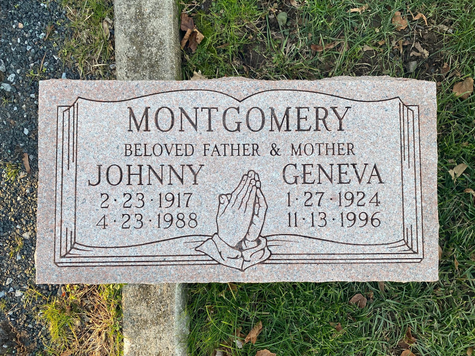 Montgomery couple flat-style monument