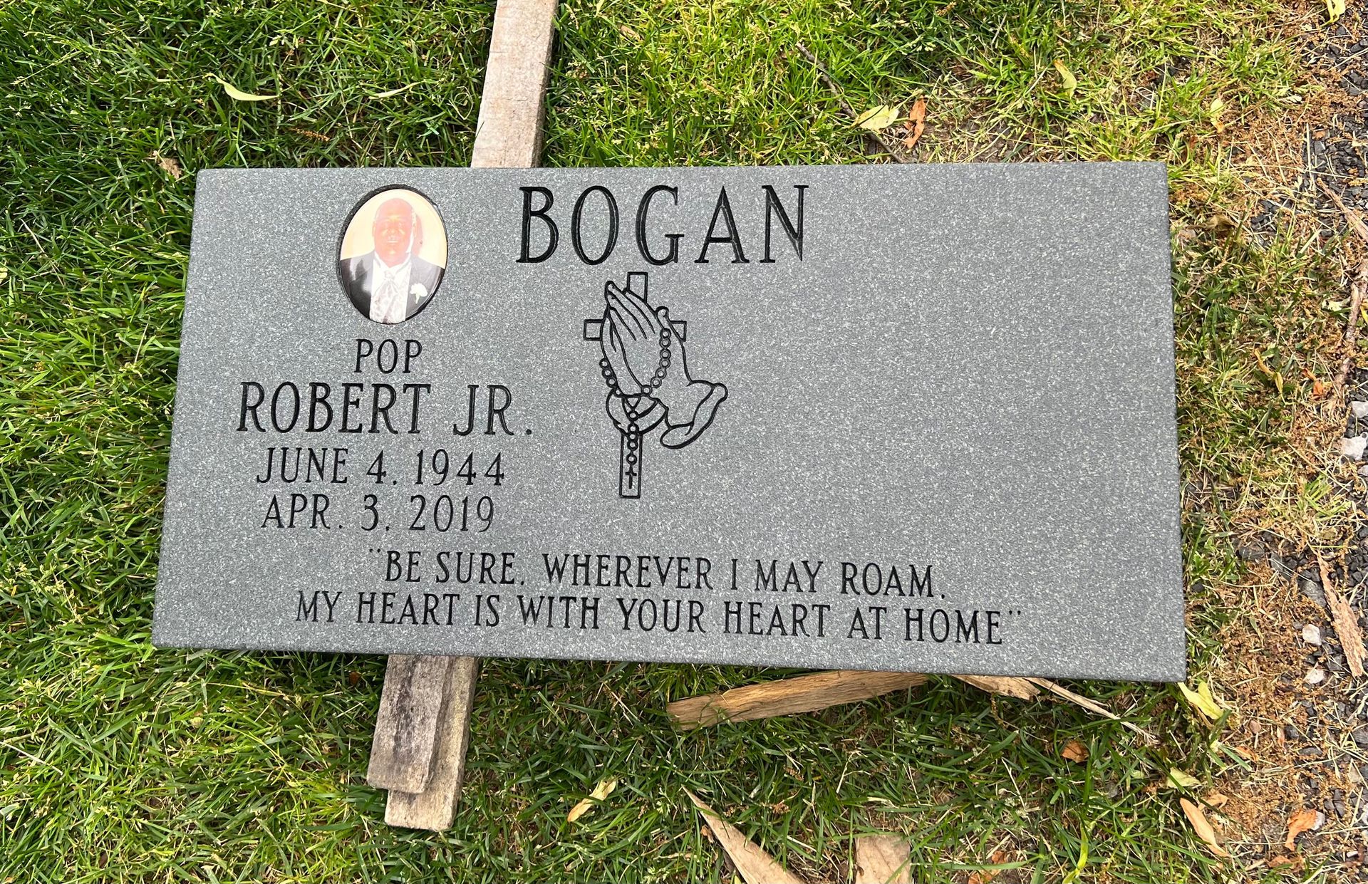 Robert Bogan Jr. grave marker