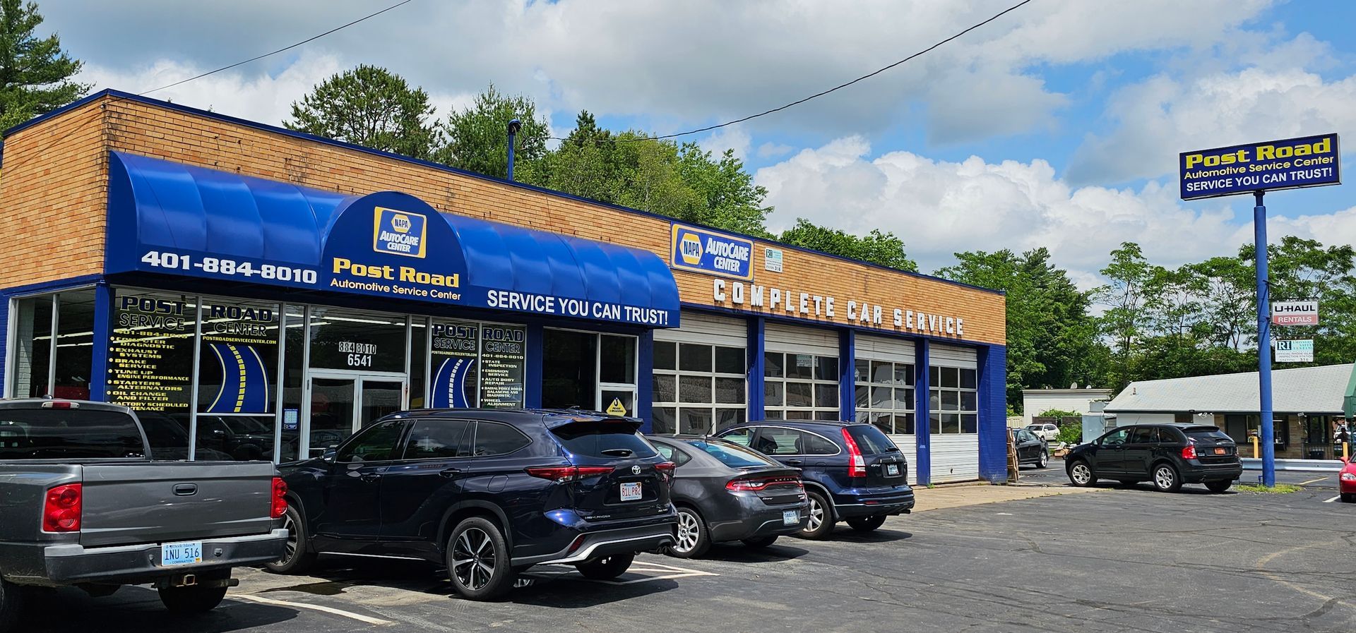 Auto service center