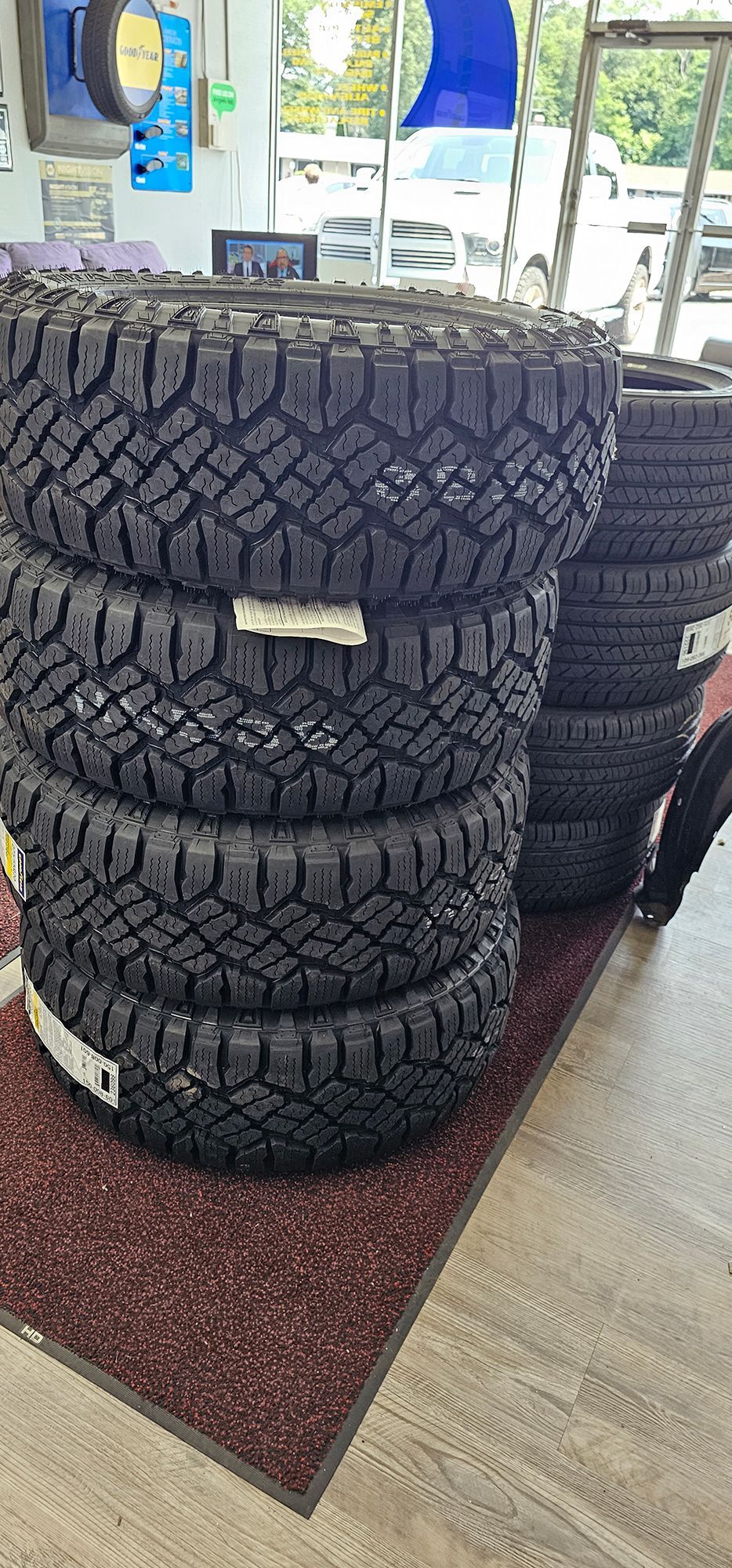 Auto tires